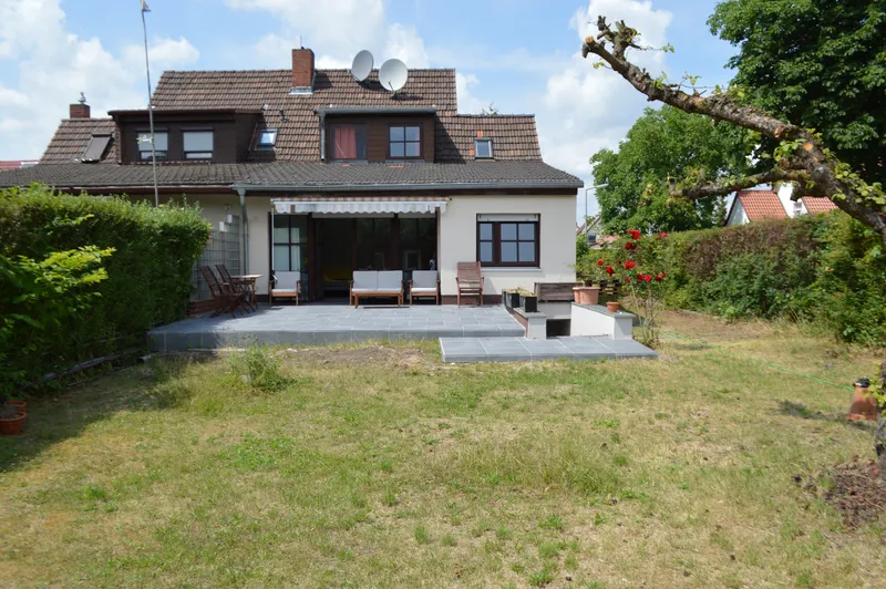 Möbliertes 1 Zimmer-Apartment, mit groß. Garten, 12 Monate — photo 1
